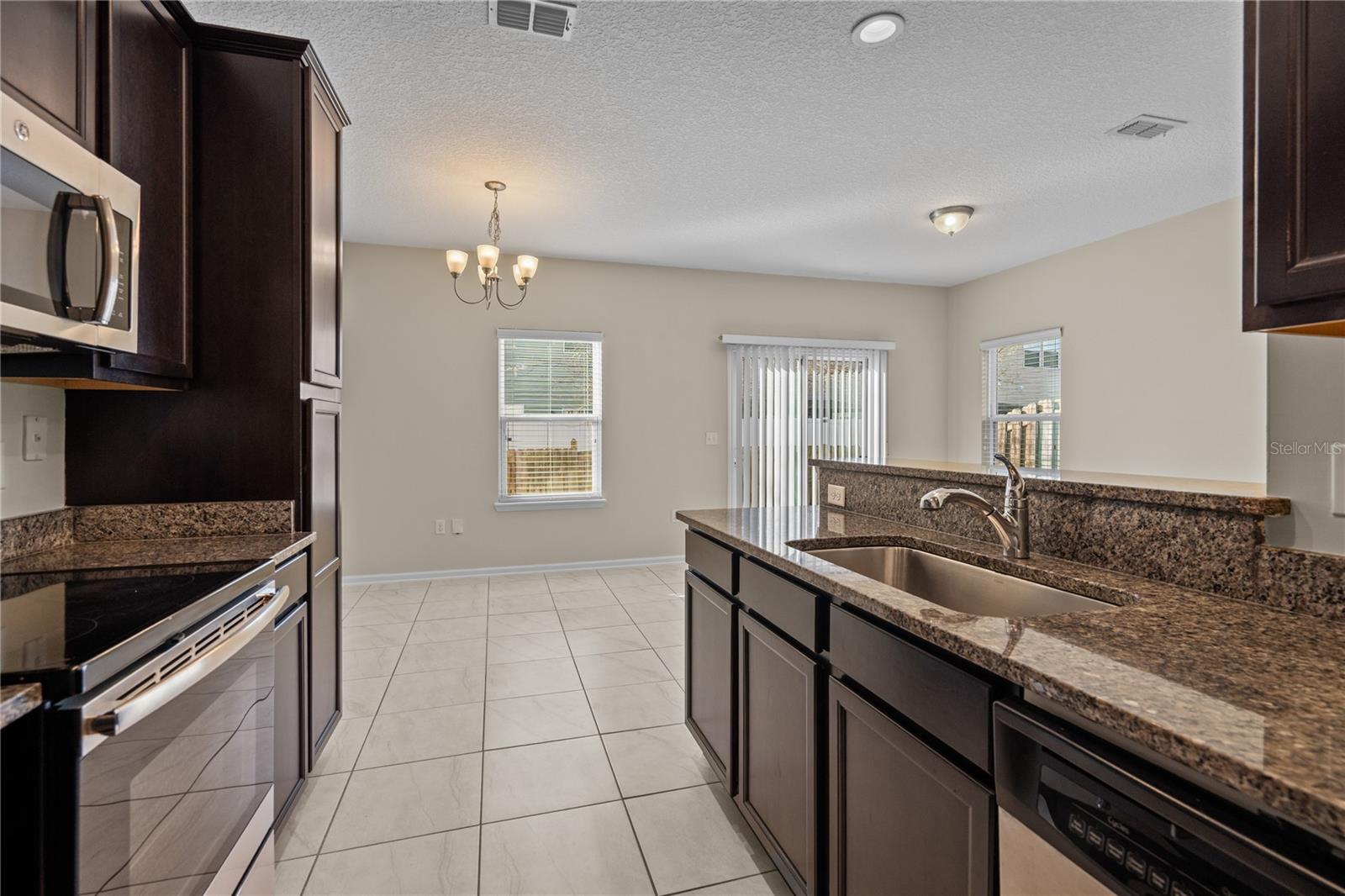 OLD MOULTRIE VILLAGE - Residential