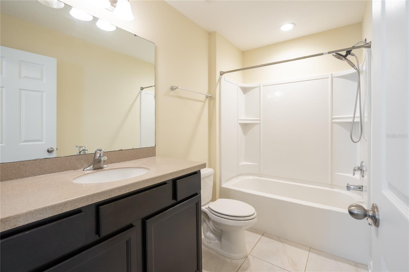 OLD MOULTRIE VILLAGE - Residential