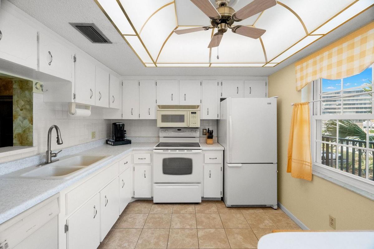 PATRICIAN OAKS - Residential