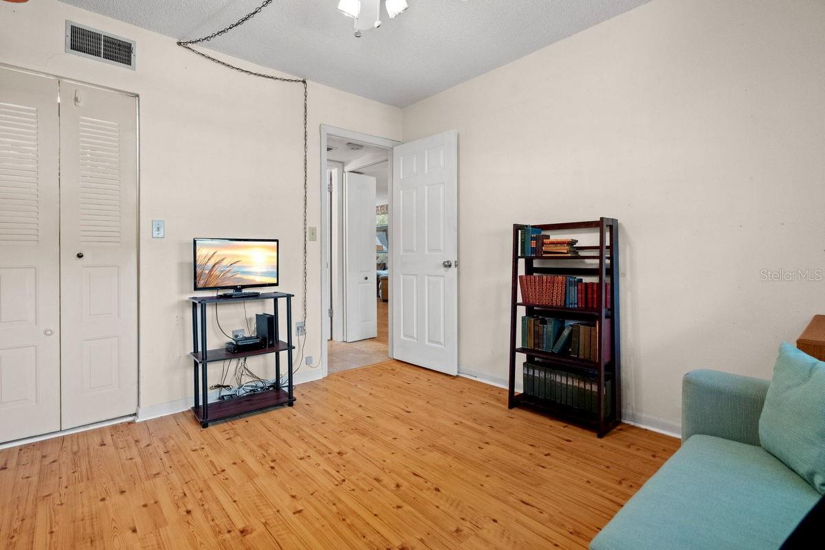 PATRICIAN OAKS - Residential