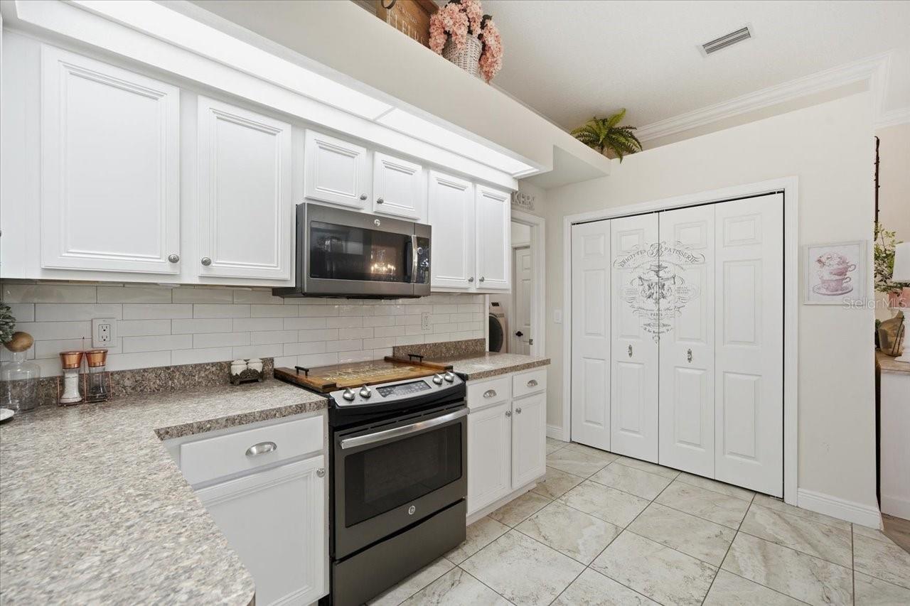 SPRING HILL - Residential