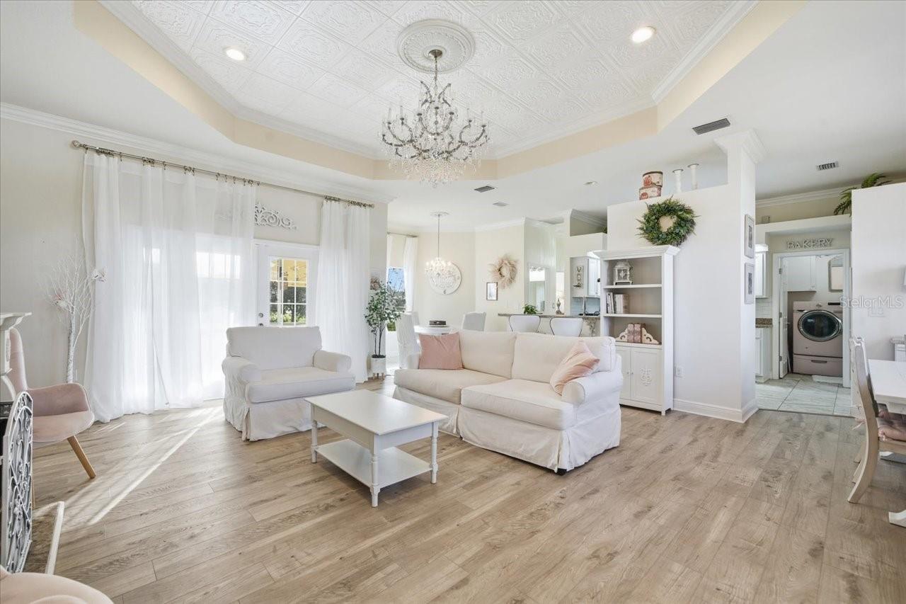 SPRING HILL - Residential