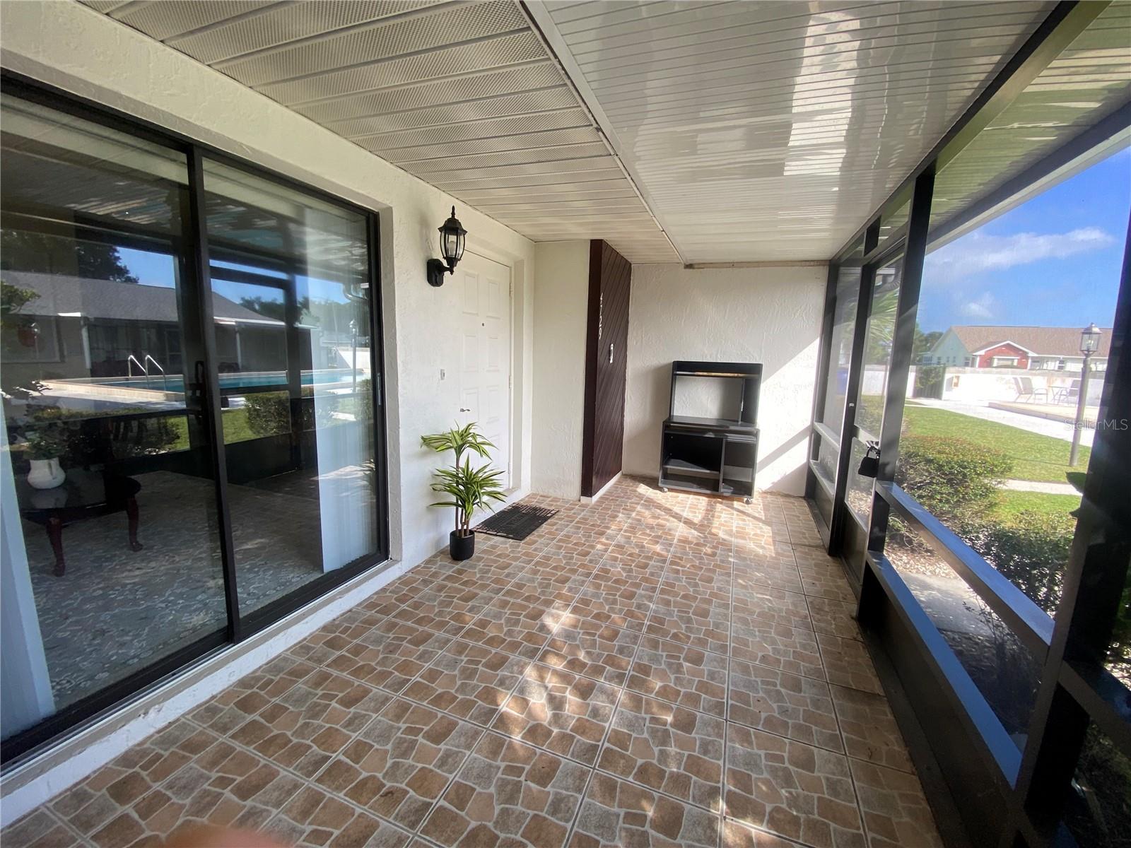 SUN N LAKE - Residential