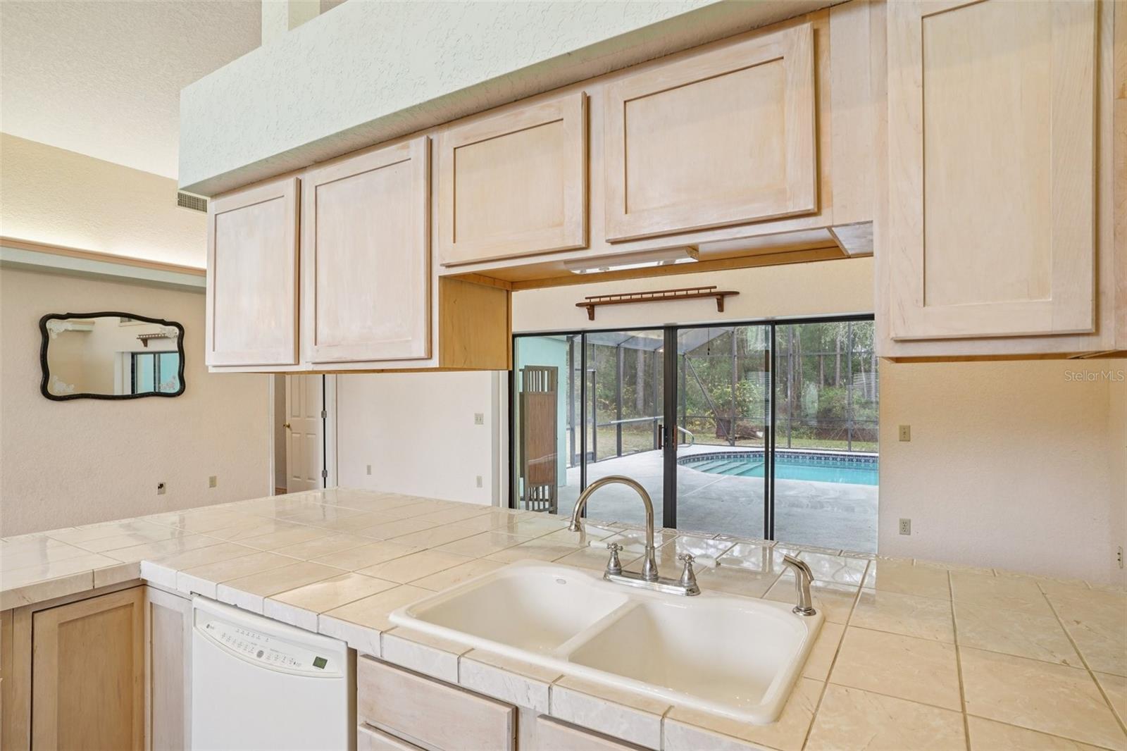 WINDING WATERS - Residential