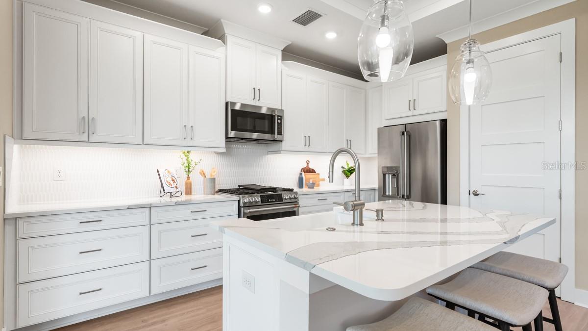 AZARIO ESPLANADE - Residential