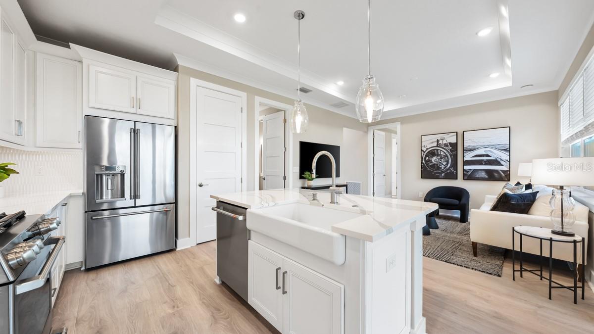 AZARIO ESPLANADE - Residential