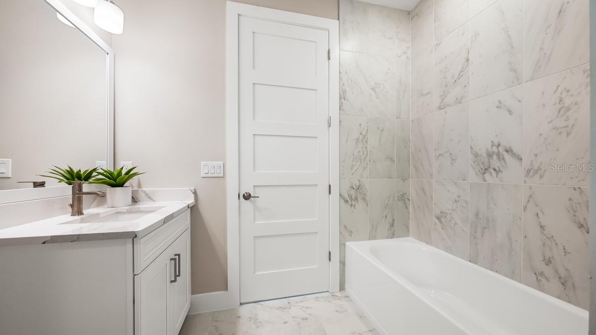 AZARIO ESPLANADE - Residential