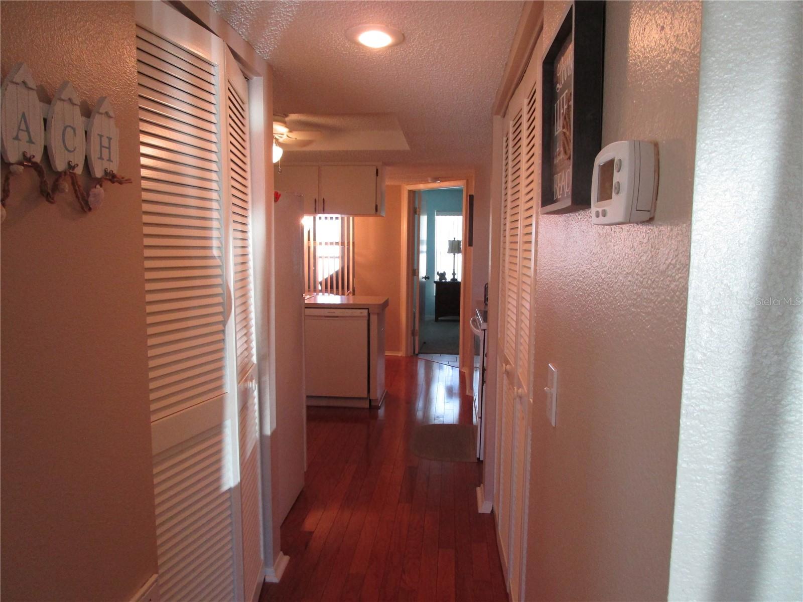 HOLIDAY LAKE VILLAS CONDO - Residential