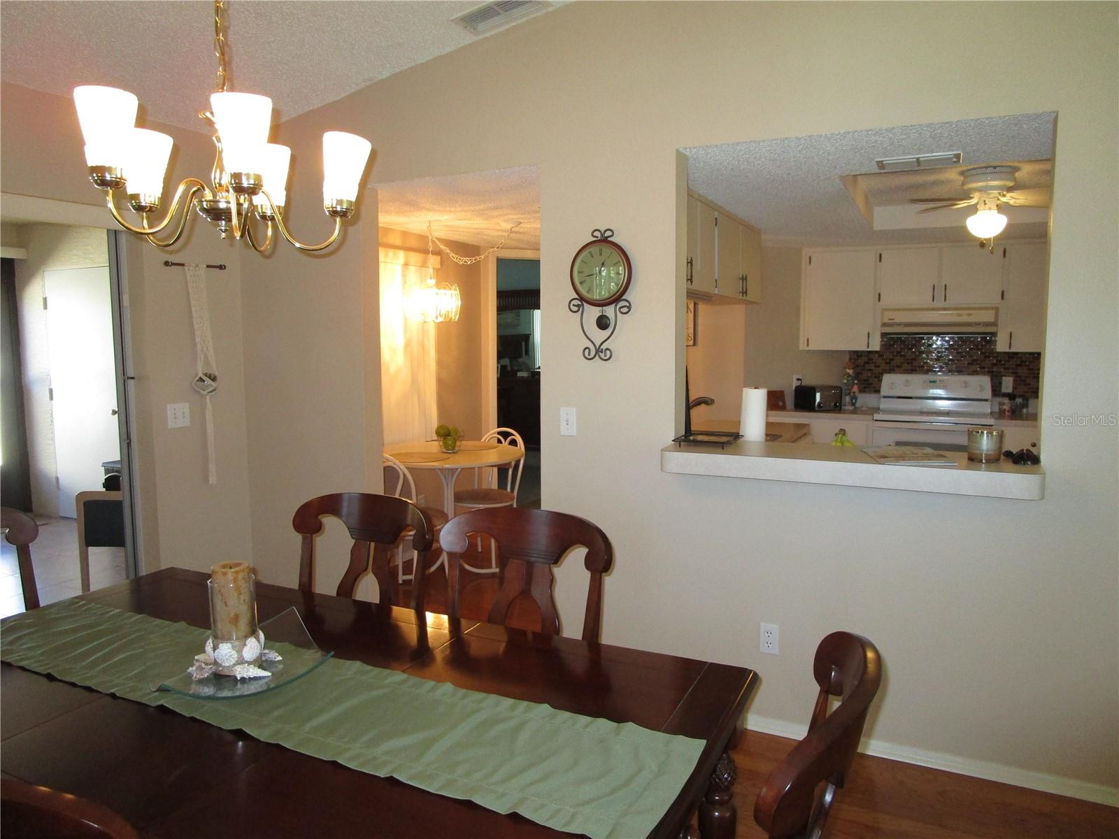 HOLIDAY LAKE VILLAS CONDO - Residential
