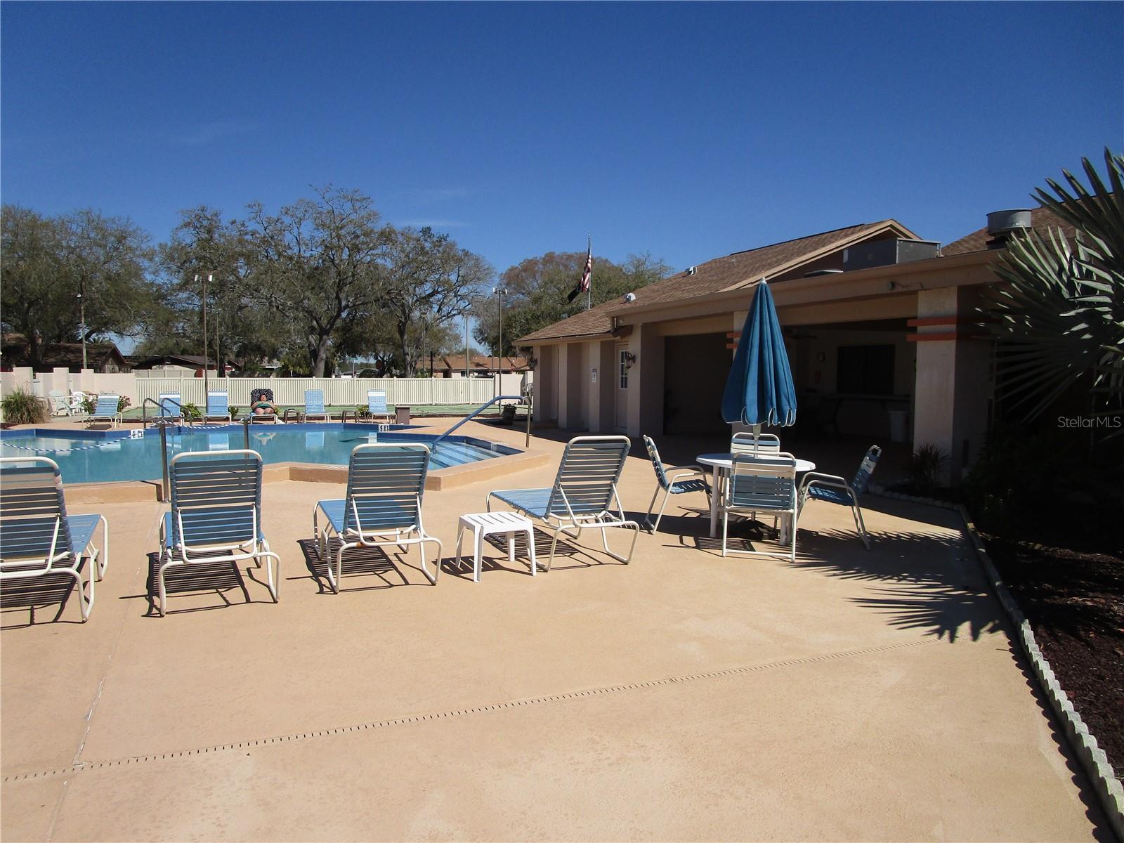 HOLIDAY LAKE VILLAS CONDO - Residential