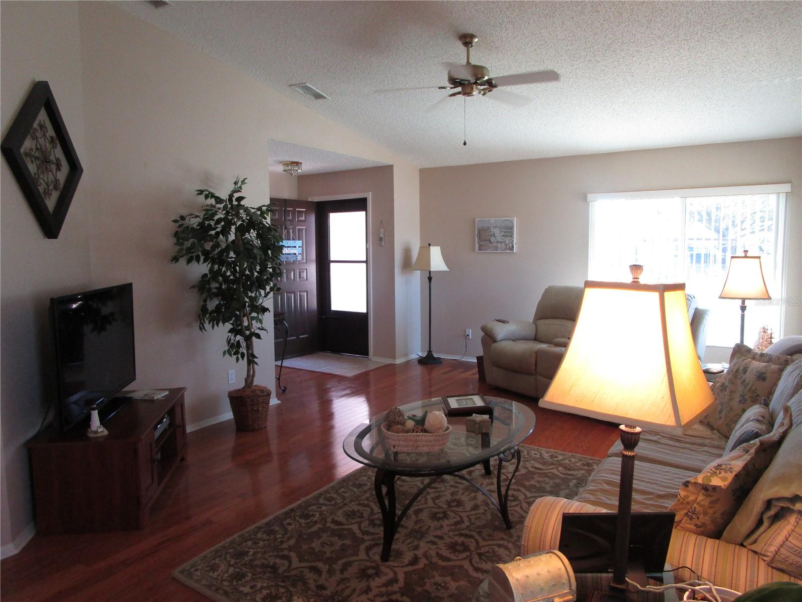 HOLIDAY LAKE VILLAS CONDO - Residential