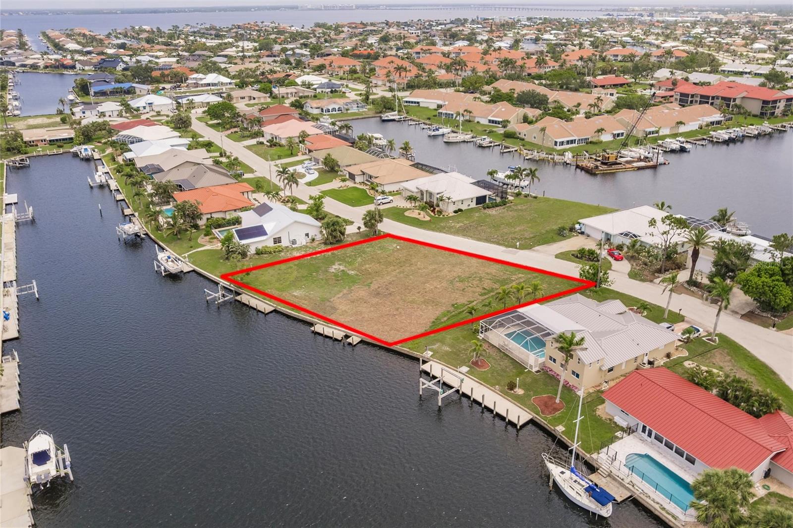 PUNTA GORDA ISLES SEC 06 - Land