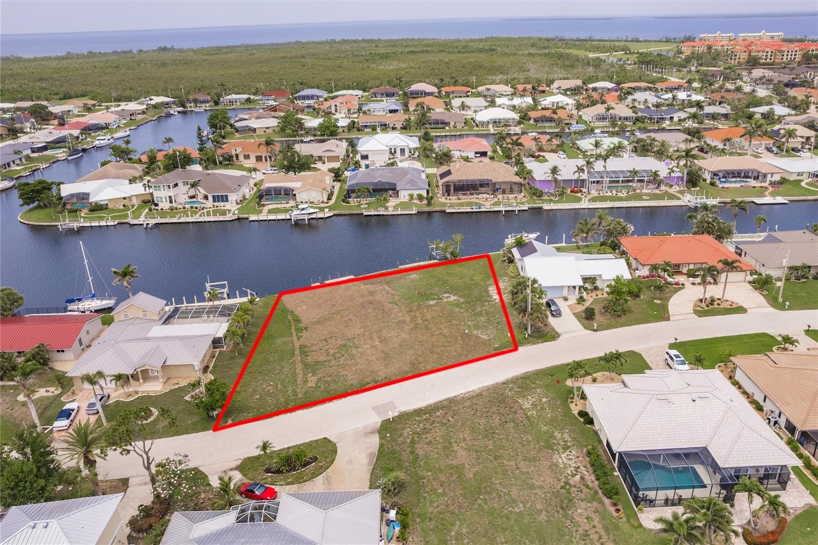 PUNTA GORDA ISLES SEC 06 - Land