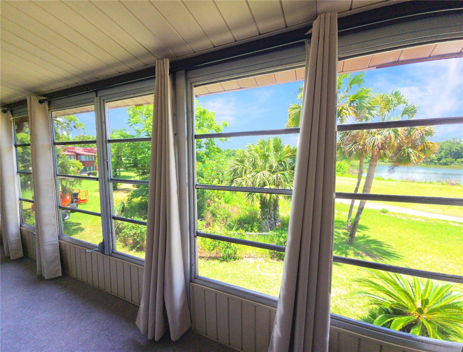 TWIN LAKES VILLAGE EAST CONDO - Residential