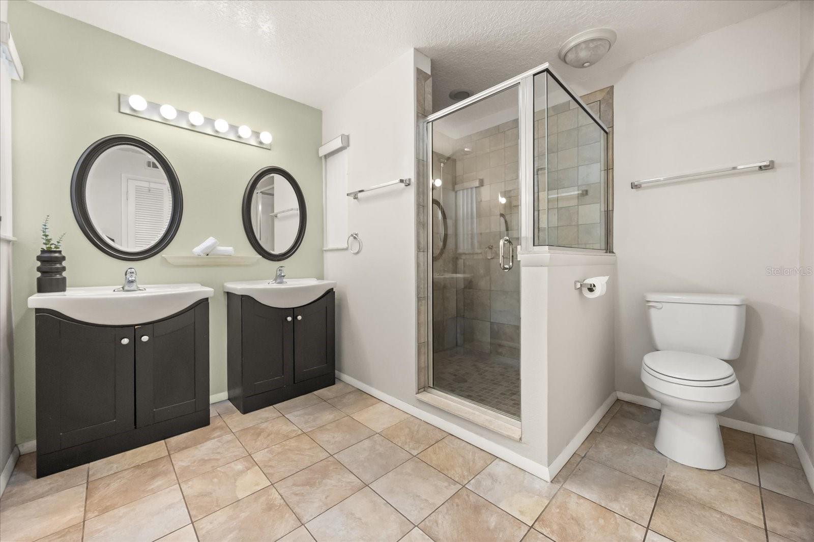 VINEYARD SOUND CONDO - Residential