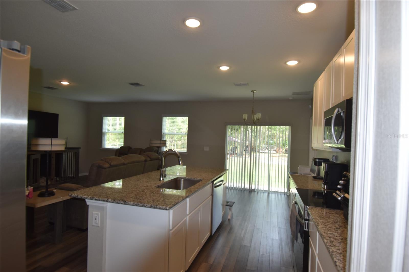 ROYAL HIGHLANDS - Residential
