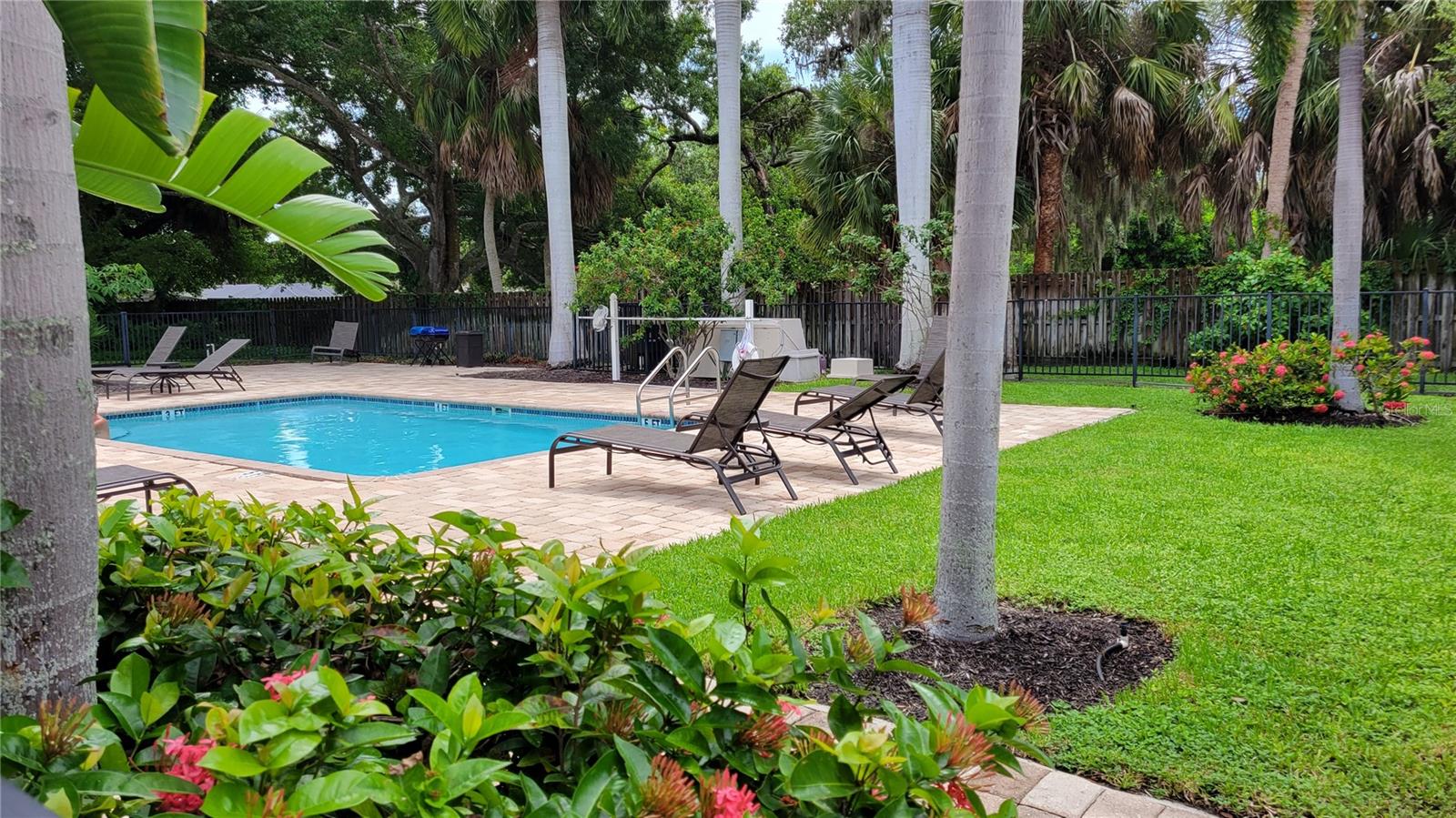 CORDOVA GARDENS - Residential Lease