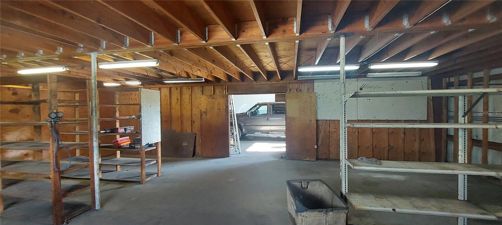 SUNSET HILLS - Commercial Sale