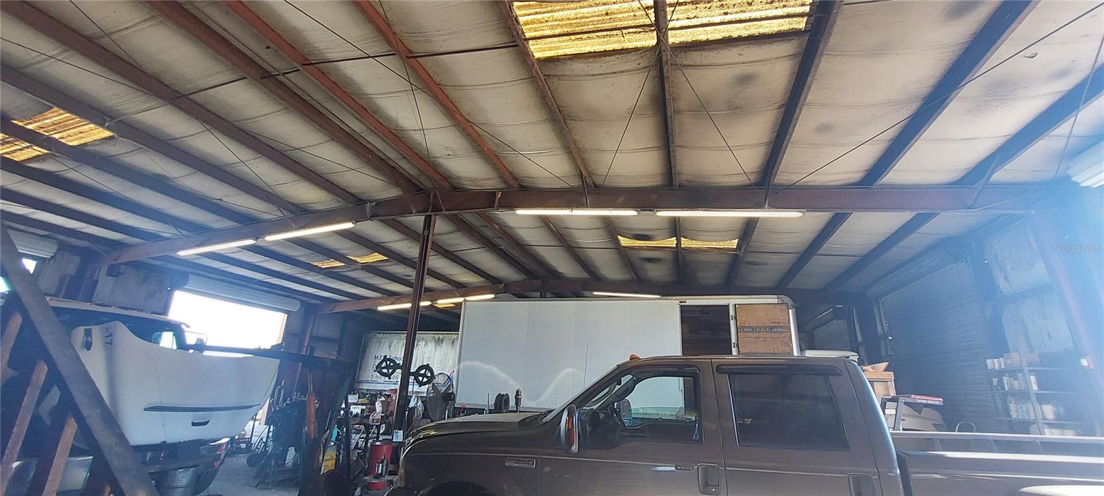 SUNSET HILLS - Commercial Sale