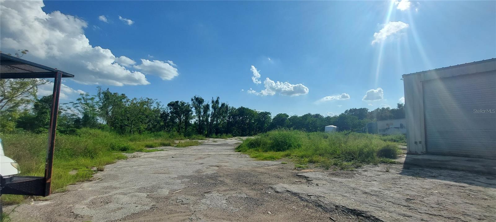 SUNSET HILLS - Commercial Sale