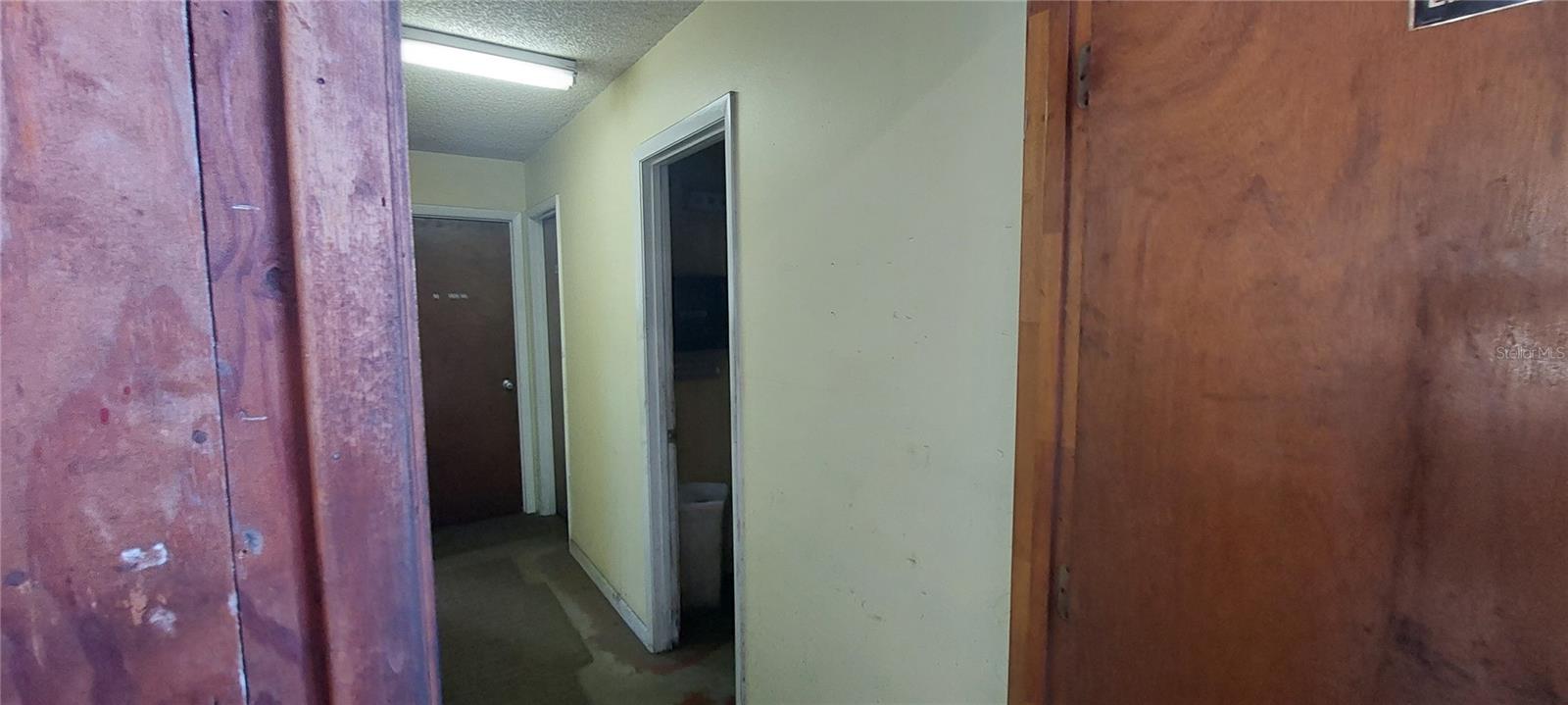 SUNSET HILLS - Commercial Sale