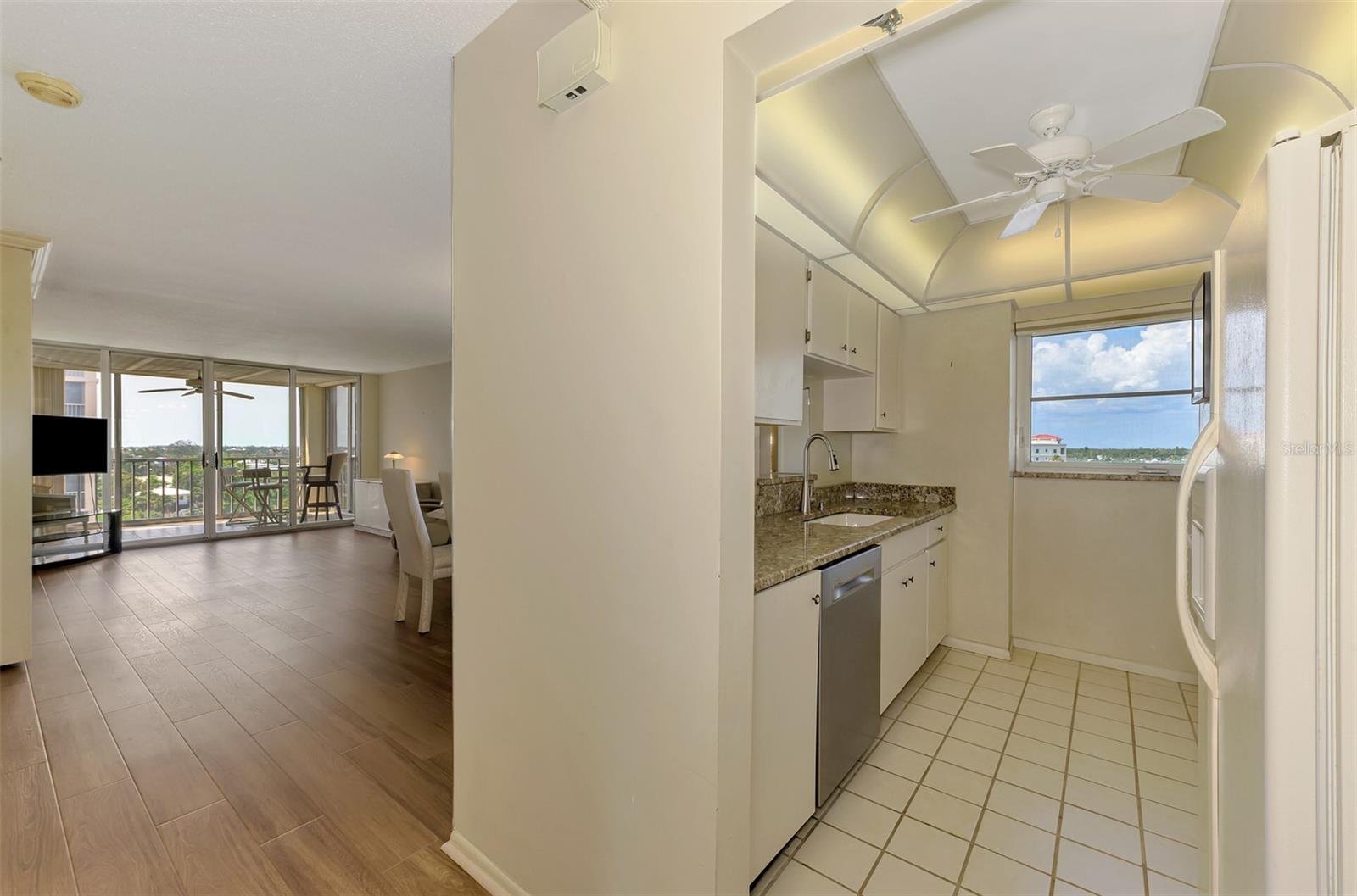 232 SAINT AUGUSTINE AVENUE 701