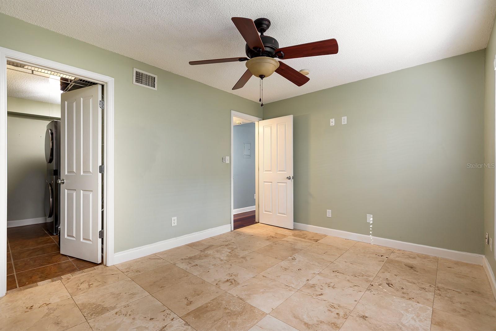 SIENNA PLACE CONDO - Residential