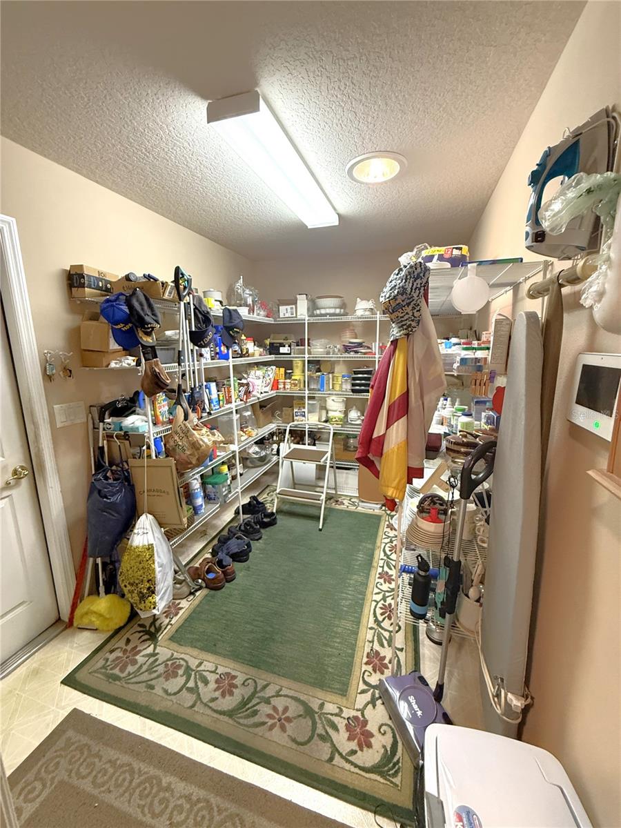 AUTUMN OAKS - Residential