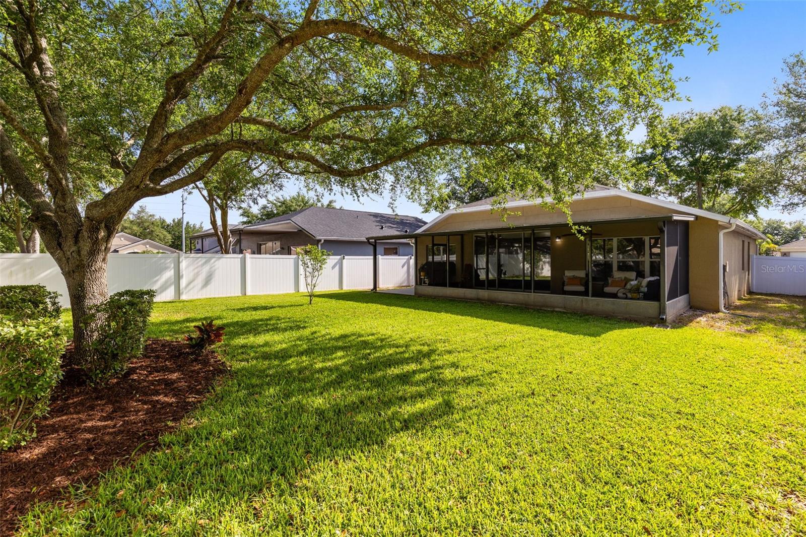 1174 SNUG HARBOR DRIVE