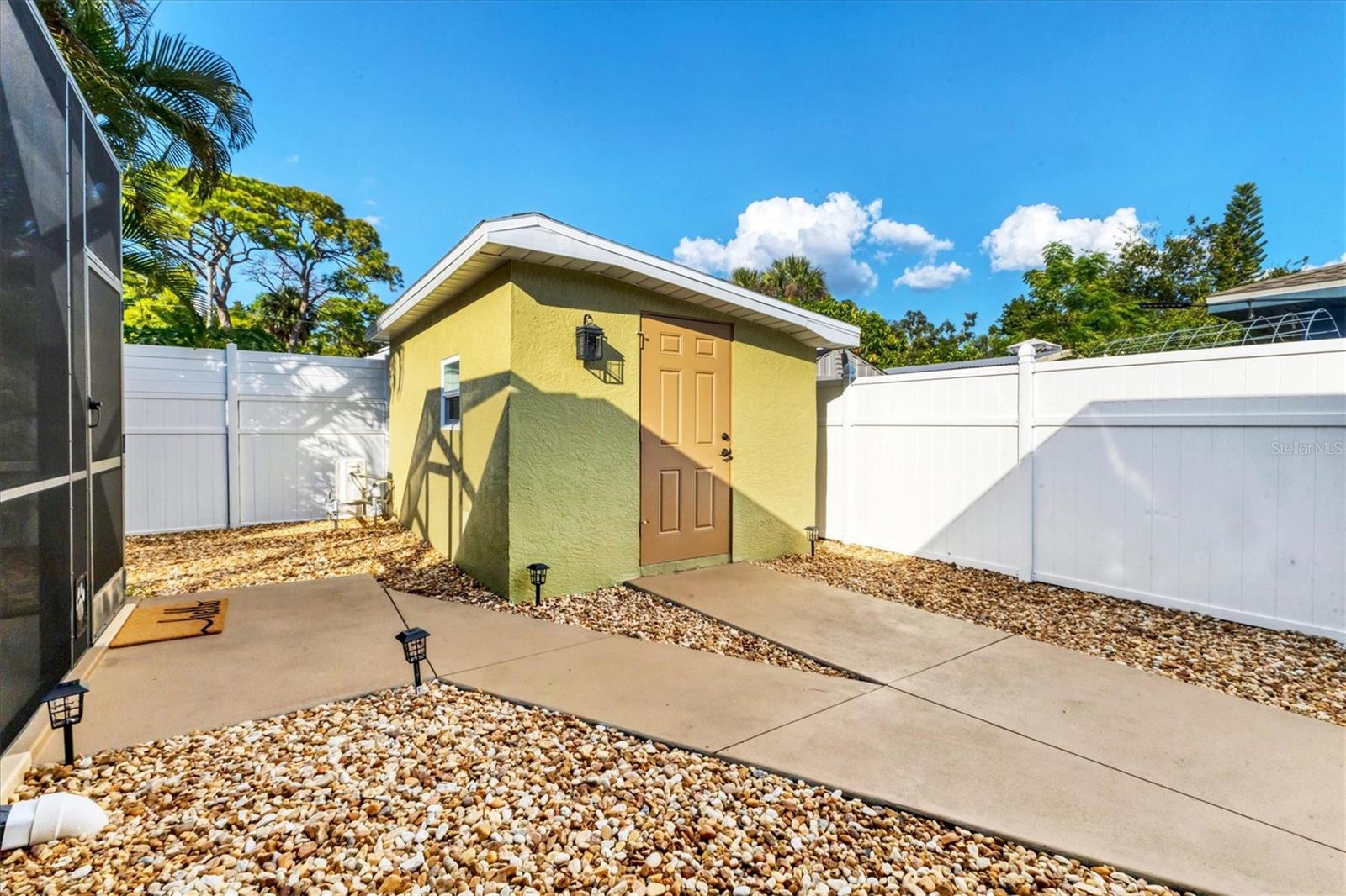 SUNNYBROOK - Residential