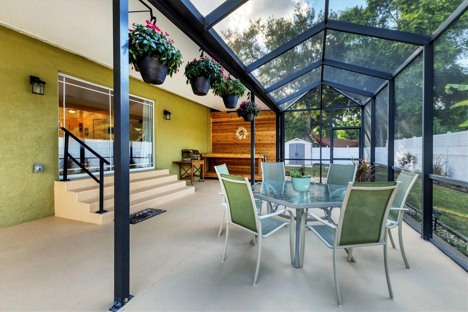 SUNNYBROOK - Residential