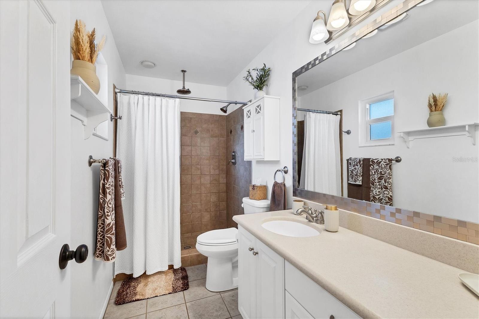 SUNNYBROOK - Residential