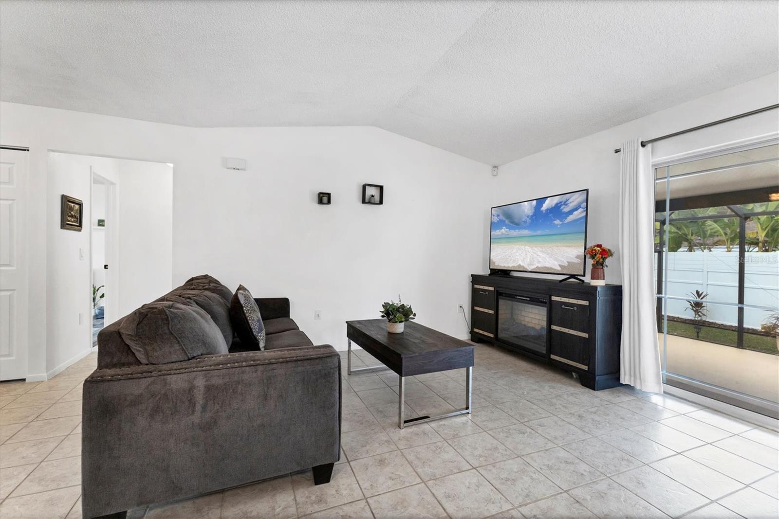 SUNNYBROOK - Residential