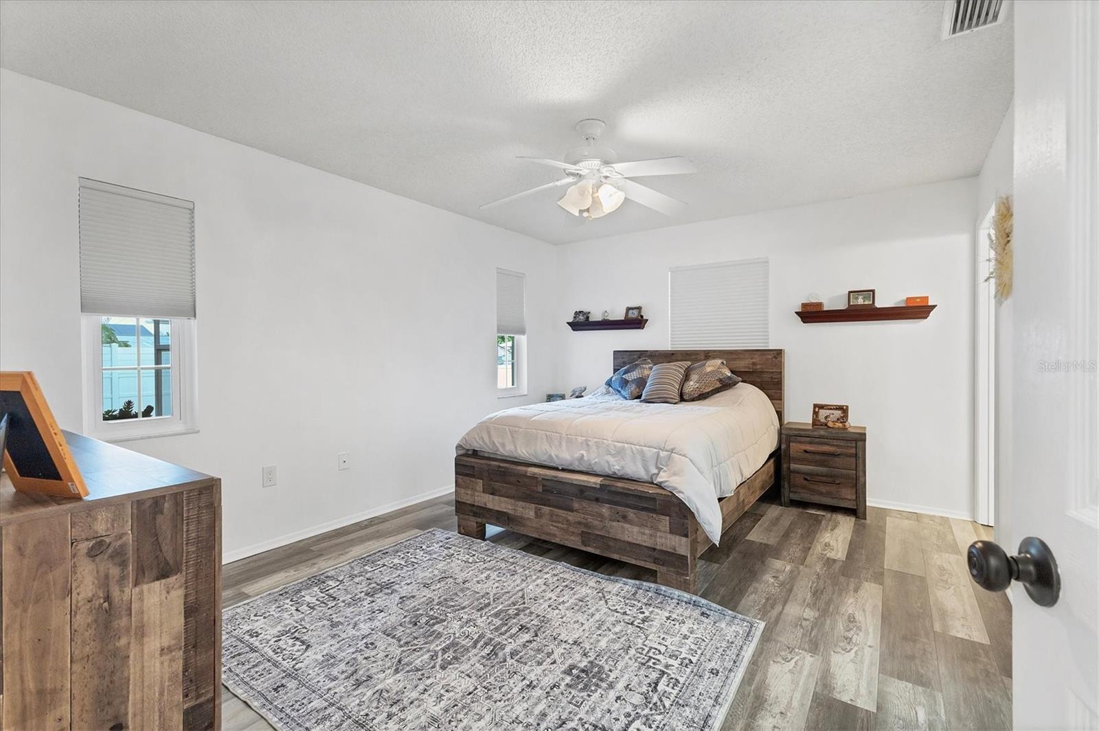 SUNNYBROOK - Residential