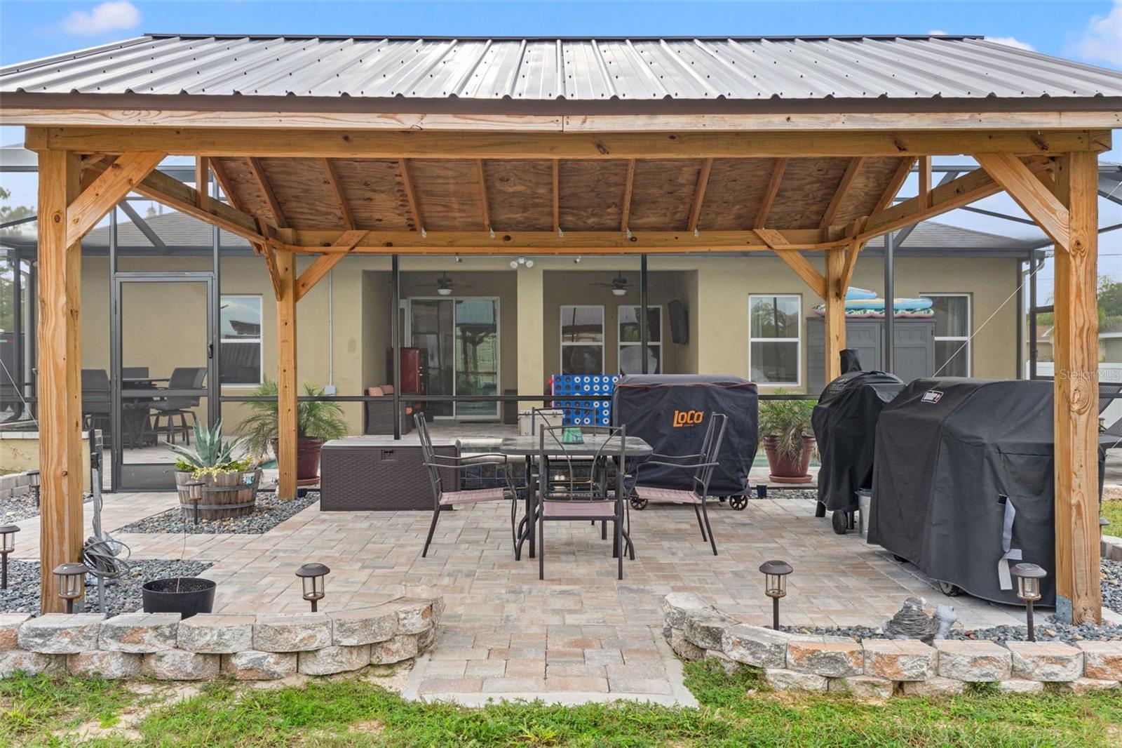 ROYAL HIGHLANDS - Residential
