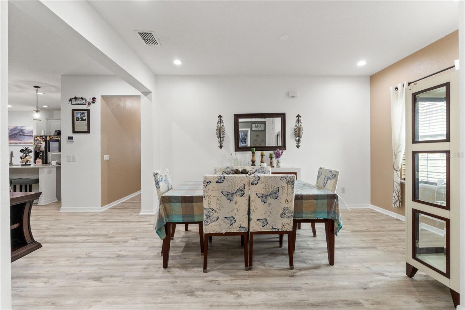 ROYAL HIGHLANDS - Residential