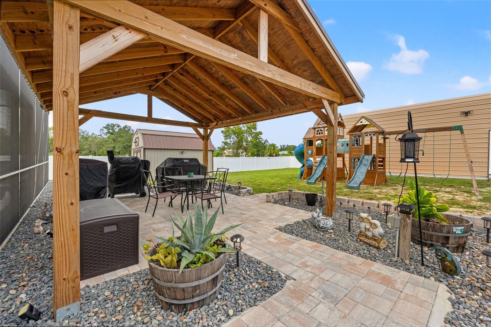 ROYAL HIGHLANDS - Residential