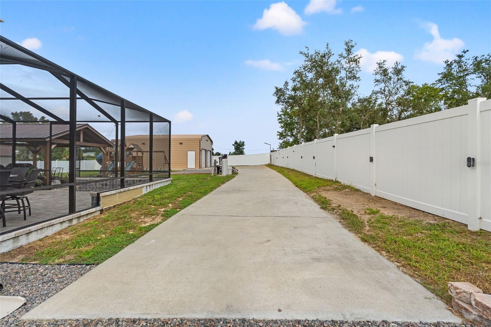 ROYAL HIGHLANDS - Residential