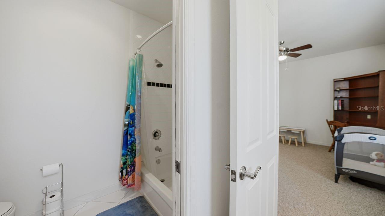 CASCADES AT SARASOTA PH IV - Residential