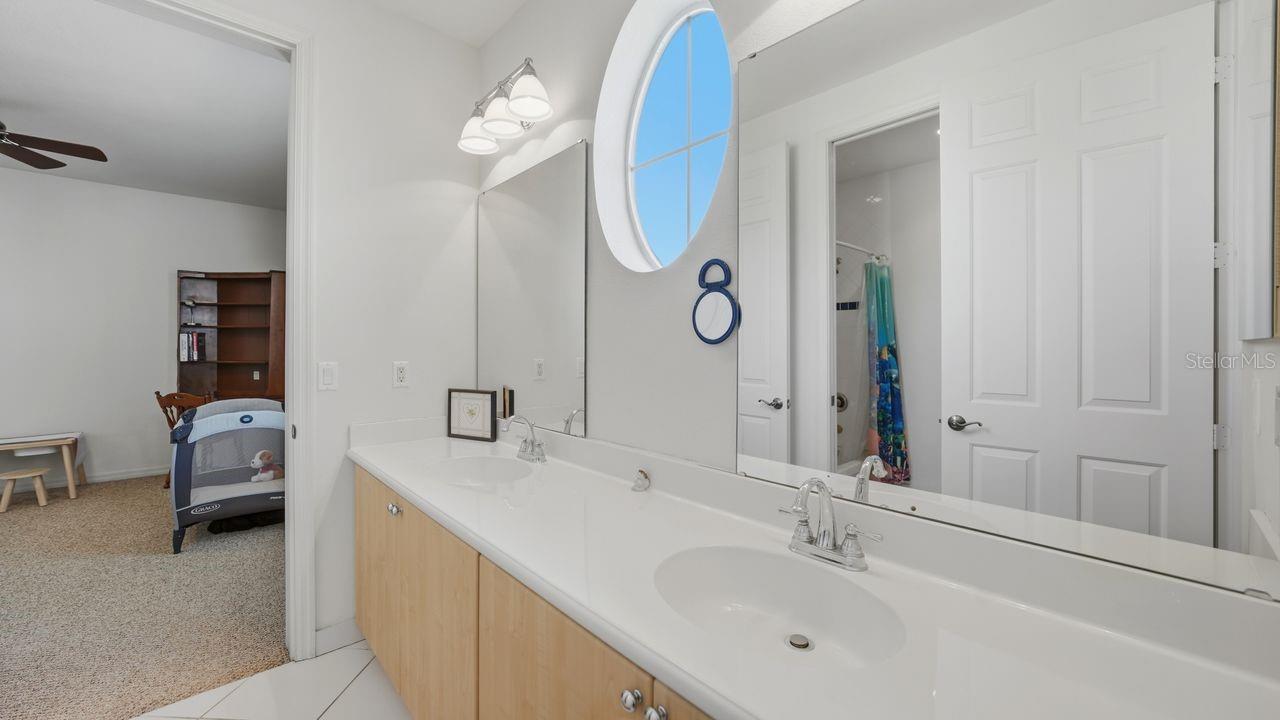 CASCADES AT SARASOTA PH IV - Residential