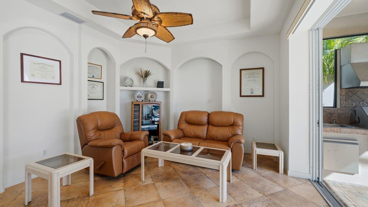 CASCADES AT SARASOTA PH IV - Residential