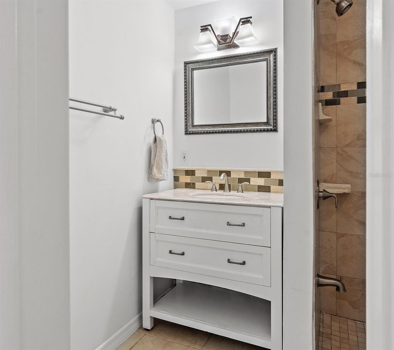 GLENWOOD - Residential Lease