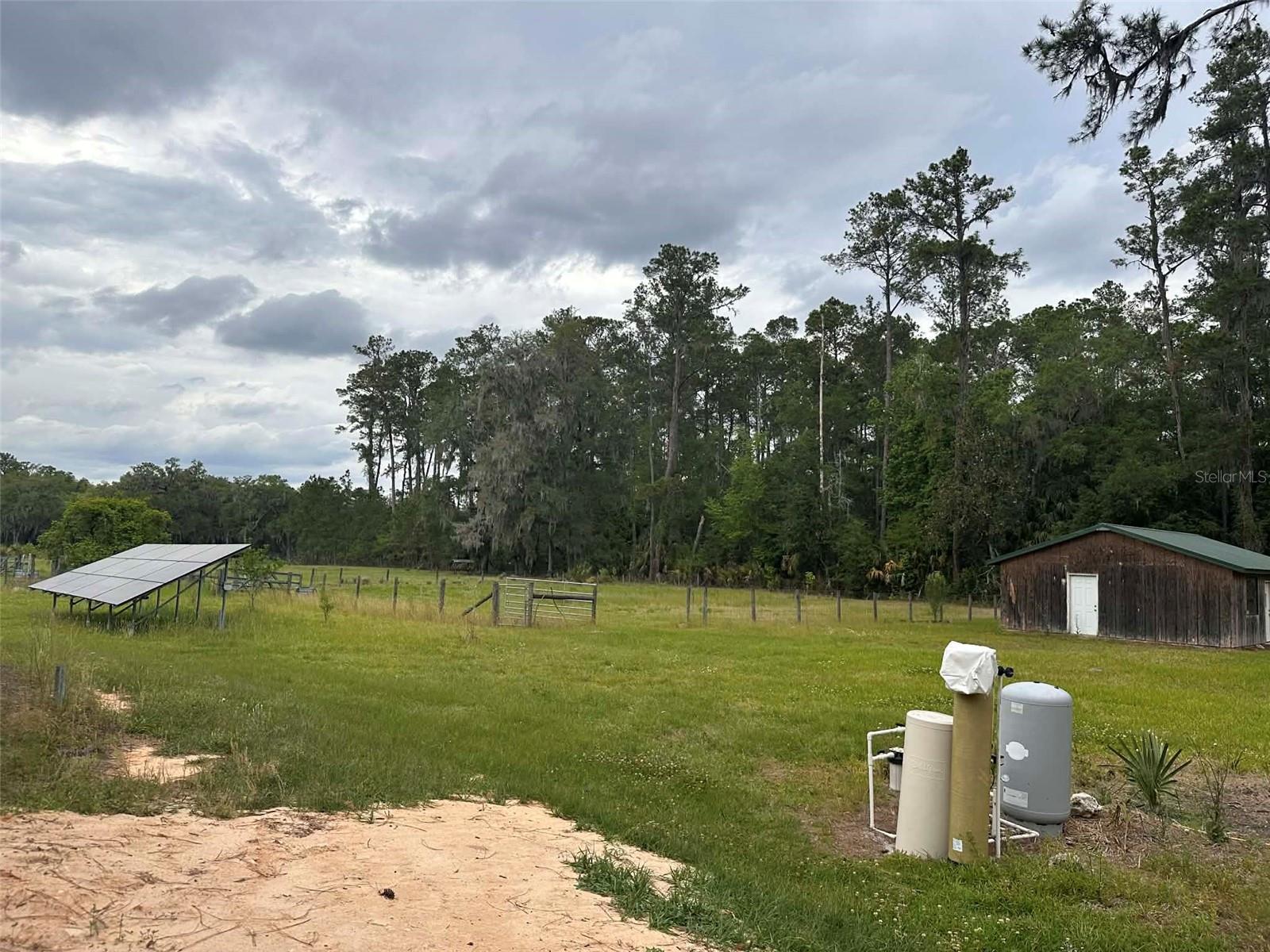 NO SUBDIVISION NAME - Residential