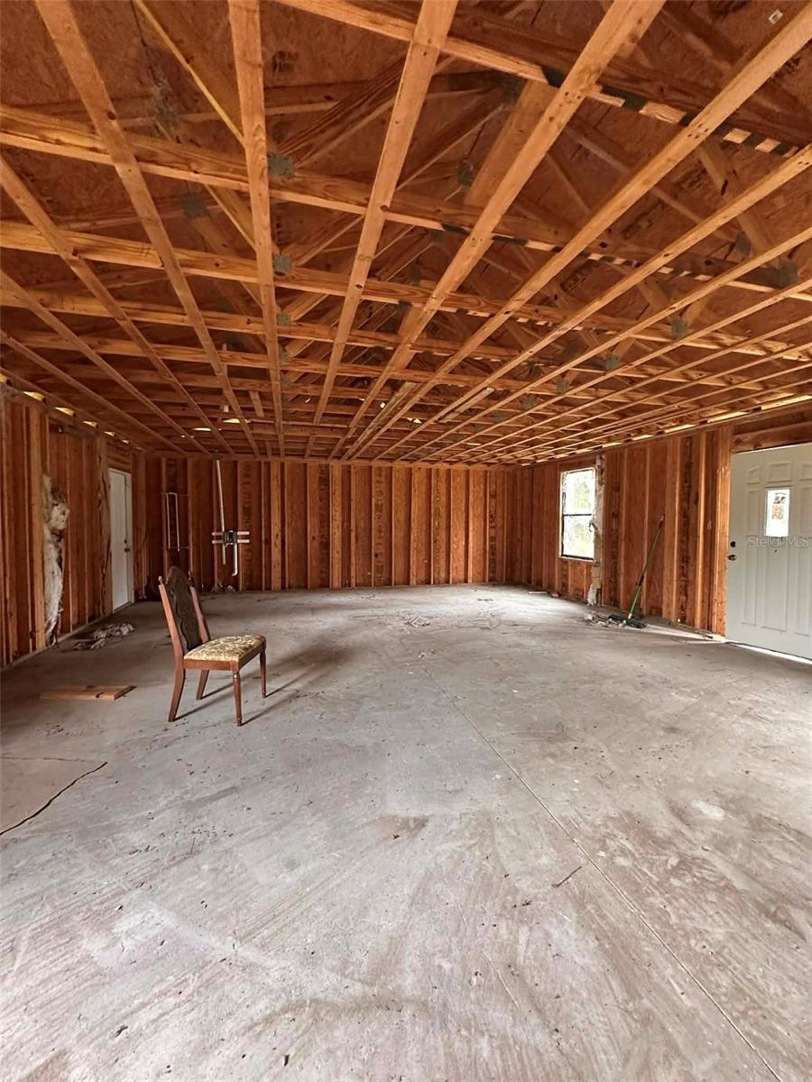 NO SUBDIVISION NAME - Residential