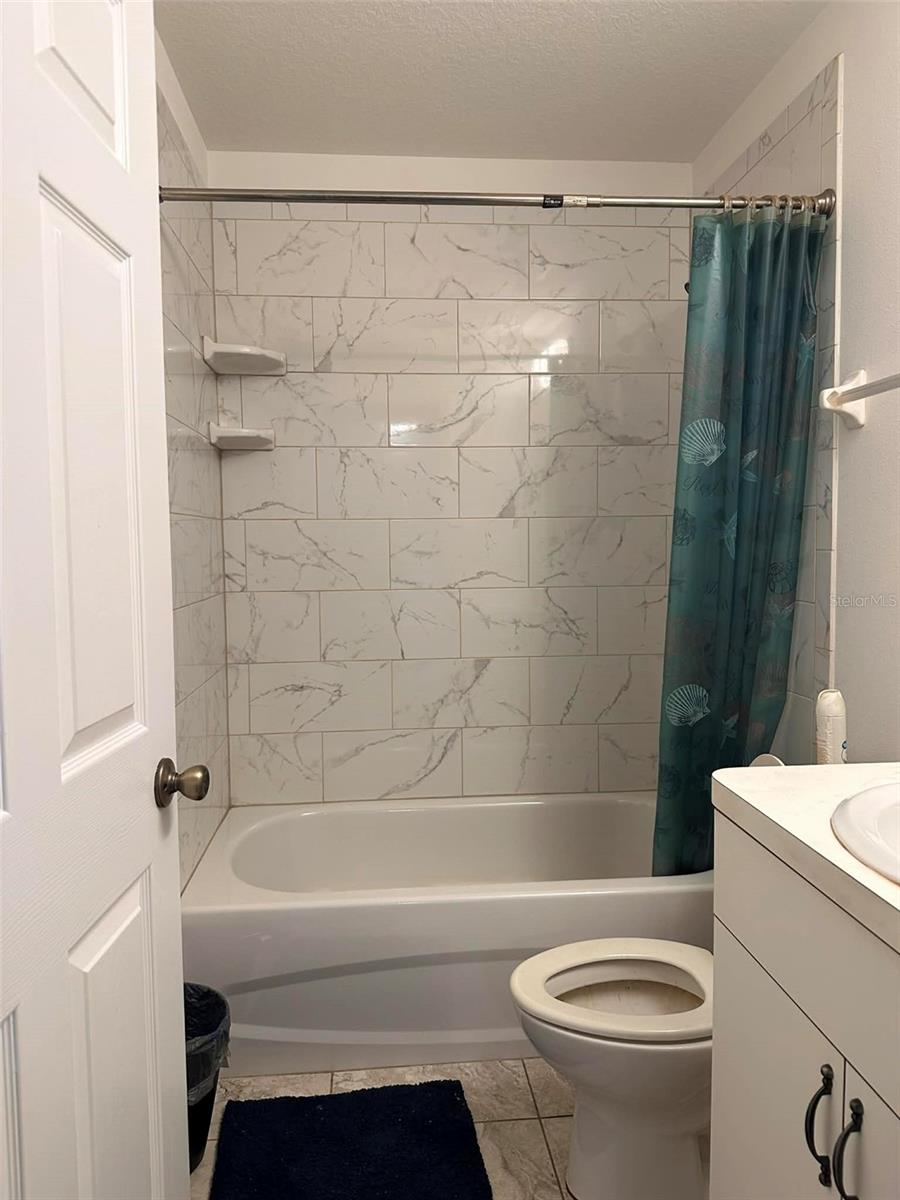 NO SUBDIVISION NAME - Residential