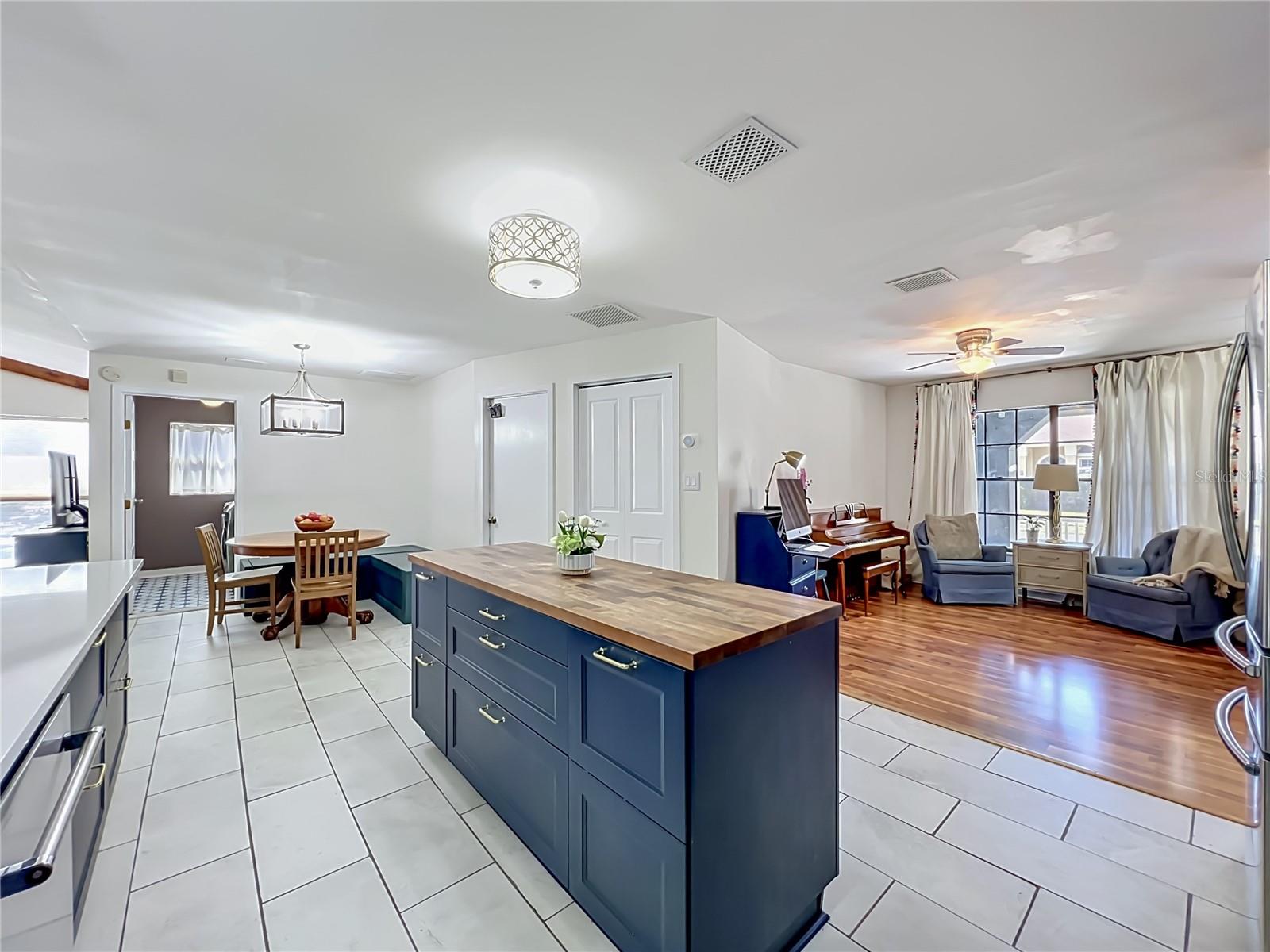 DEER RUN UNIT 12A - Residential