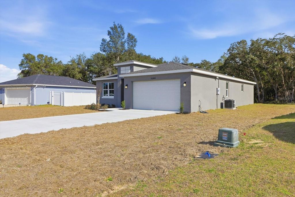 Photo of 15283 SW 59th Court, Ocala, FL 34473 (MLS # O6376440)