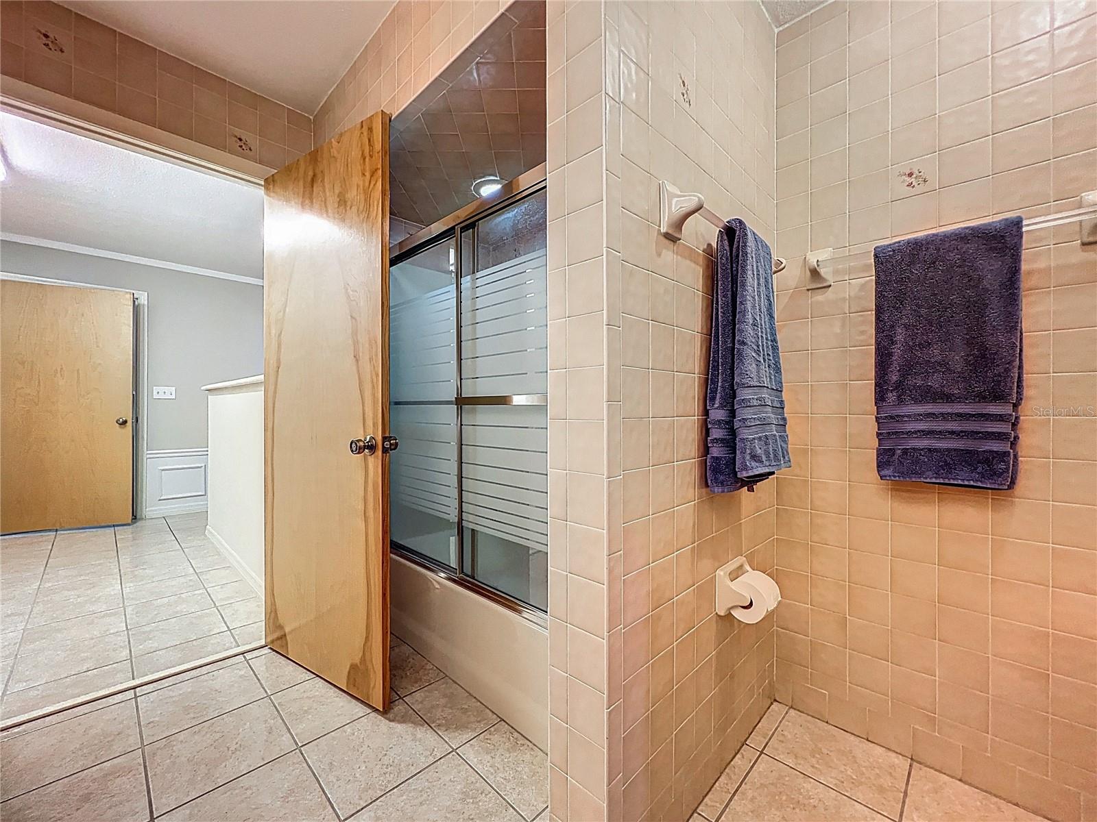 LAKE MARIAN SHORES - Residential