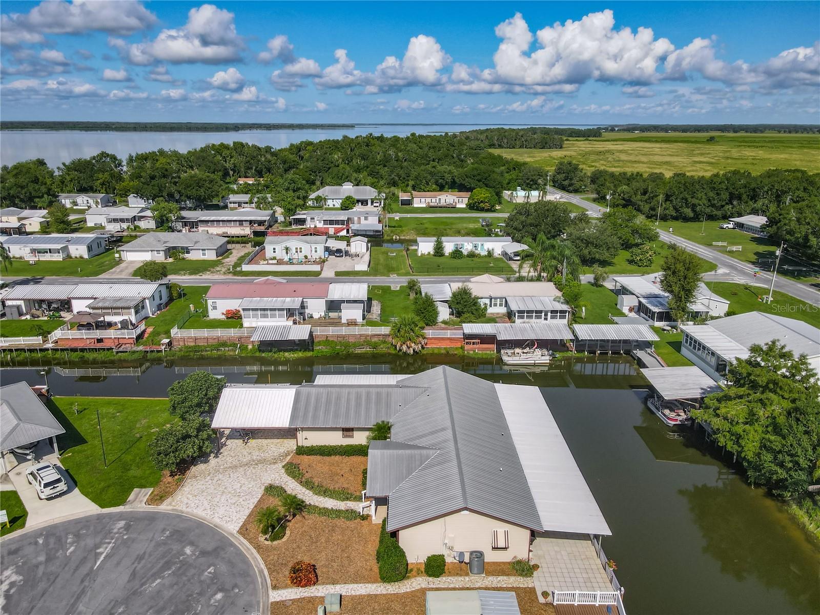 LAKE MARIAN SHORES - Residential