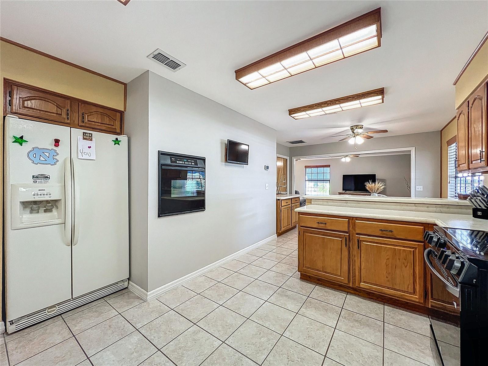 LAKE MARIAN SHORES - Residential